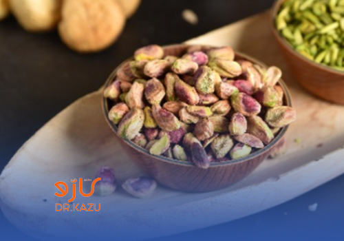 المكسرات النيئة