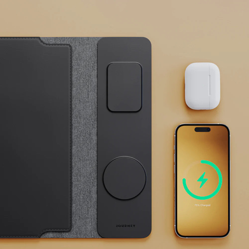 laptop Sleeve with wireless charger