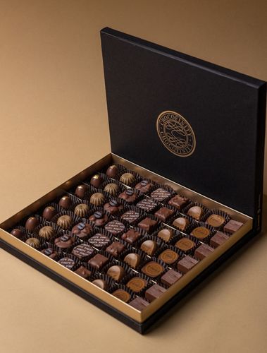 الشوكولاتة والحلويات