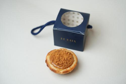 NATA LOTUS - NATA TOPPED WITH LOTUS SAUCE AND BISCUITS