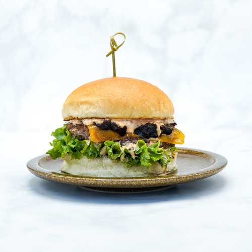 Sign Of Savor - Beef Patty, Caramelized Onion, Sweet Relish, Lollorosso, Yellow Cheddar Cheese&Special Sauce Served In A Freshly Made Potato Bun.