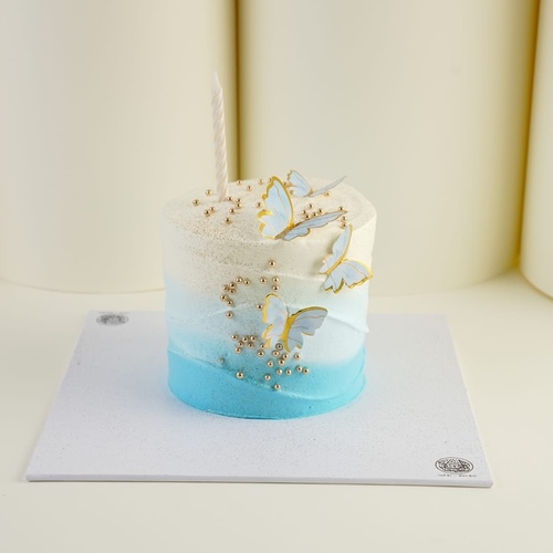 cake 6 inches white&blue(butterfly)