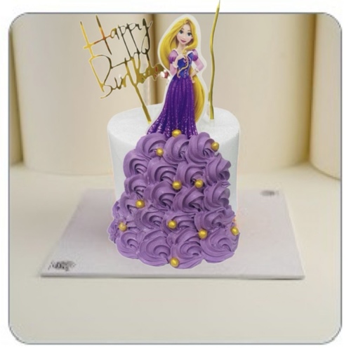 كيكه  دزني رابونزل الارجوانيه