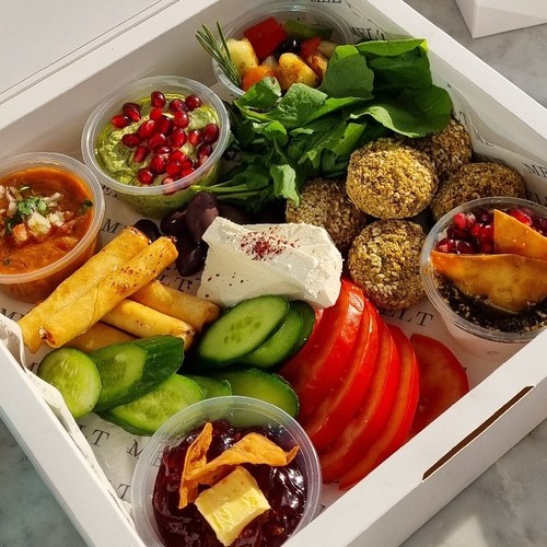 Summer Brekfast Box
