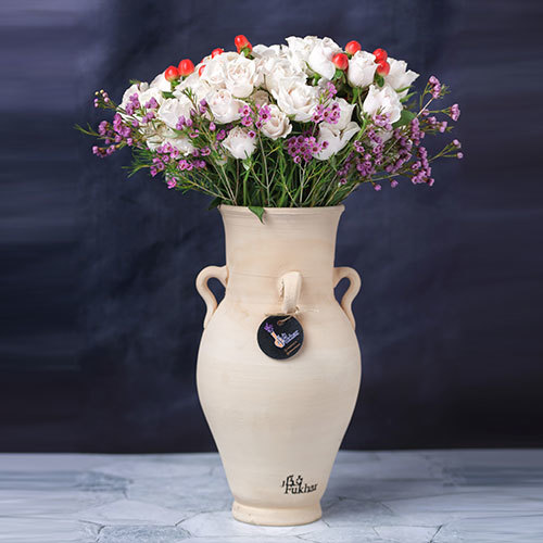 Fukhar 2 - Medium sized Fukhar with assorted flowers  Hight : 60 cm Width : 16 cm 
 ** Disclaimer: The colors of the flowers may vary depending on availability