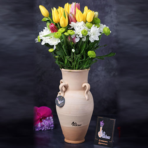 Fukhar - Medium sized Fukar with baby roses   Hight :60 cm Width : 16 cm 
 ** Disclaimer: The colors of the flowers may vary depending on availability