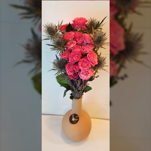 Long Fukhar Baby Rose & Heirloom - Baby Rose & Heirloom Hight : 60 cm Width : 15 cm 
 Letter Or Month of your choice  ( please choose a letter or month,not both) ** Disclaimer: The colors of the flowers may vary depending on availability