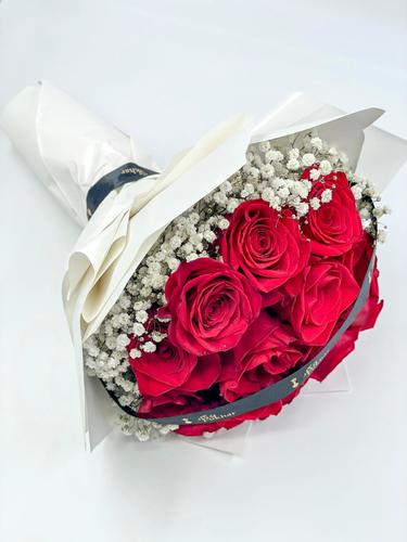 White rose red bouquet - White rose red bouquet 
 Consists of 15 red roses + nm nm