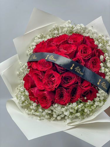 White rose red bouquet - White rose red bouquet 
 Consists of 15 red roses + nm nm