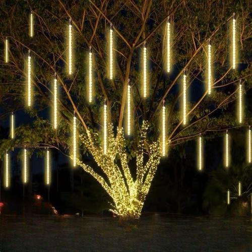 Falling rain lights 8 tubes multicolor - Falling Rain Decoration Waterfall 8 Tubes 
  144 LED lights 
  multi-colors 
  Each tube measures 80 cm 
  For indoor and outdoor decoration 
  110V voltage plug, IP65 waterproof and rainproof 
    360 degree bright angles