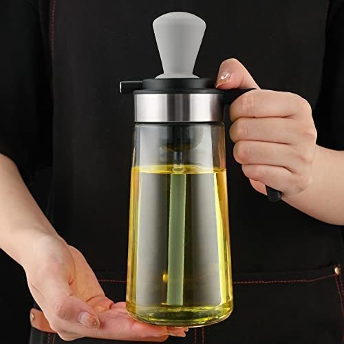 2-in-1 Oil Dispenser (550ml) - Oil dispenser bottle with brush tip 
  The bottle nozzle is made of stainless steel, it can pour the oil directly, and the brush head is made of silicone, which absorbs the oil once pressed. 
   The durable clear borosilicate glass bottle ensures the freshness of the liquid.  Glass oil bottle is easy to add and clean.  The silicone brush is heat resistant, strong, durable and environmentally friendly. 
  The brush can also be used alone and is very convenient for applying ketchup, chocolate sauce, mushroom sauce, hot sauce and peanut butter. 
  Oil poured smoothly.  No spill, no drip to keep your work surface clean. 
   Easy Operation Hold the oil bottle with one hand and tilt the bottle to pour the oil.  Or gently press the silicone brush head and absorb the oil.  Then slowly put it into the pot and spread it evenly over the food.  Each part can be disassembled and cleaned separately. 
   The bottle can be used as Olive Oil Bottle, Vegetable Oil Dispenser, Chili Oil Dispenser, Vinegar Dispenser, Soy Sauce Bottle, Syrup Bottle, Milk Bottle, Lemonade Dispenser, Apple Cider Vinegar Dispenser, Honey Bottle and more.