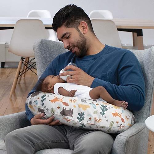 Babies suckling pillow
