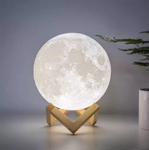 Moon light - ☀ECO-MATERIALS: The moon night light is made by 3D printer with eco-friendly materials(PLA)
☀DUAL COLOR: Touch to change color (white and yellow)and adjust brightness. Long press to enable the dim function
☀Special Design of The Bottom: Mini touch switch is separated from the charging port, easy for touch control. The diameter of the hole for assembling is only 2cm, maximum retain the moon’s shape.
☀COOL GIFT& MOON LIGHT IN THE ROOM : Comes in a box,Presenting the real moon surface with 3D Printing technology.