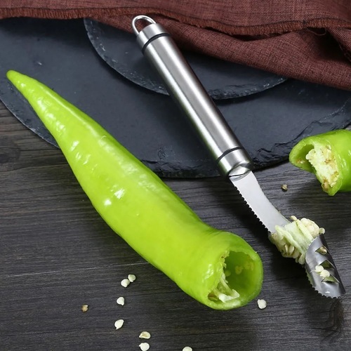 Pepper digging and cutting tool