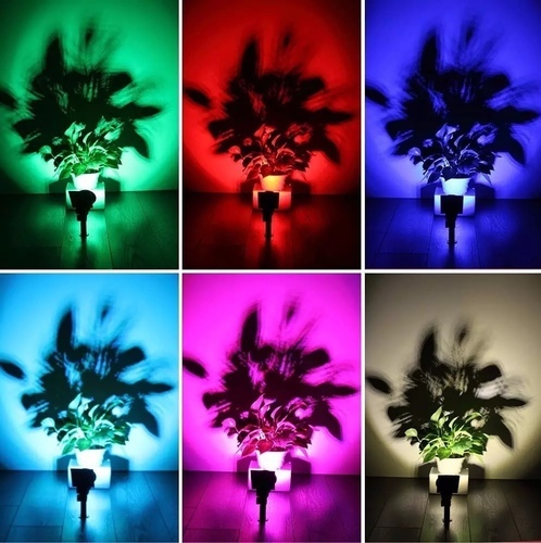 Solar garden spot light