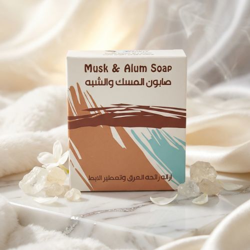 صابون الشبه والمسك - صابون طبيعي .يزيل رائحه العرق و يساعد على تخليص&nbsp;الجسم من البكتريا المسببة للرائحة ومنحه عطراً طبيعياً جميلاً.&nbsp; و بفضل الرائحه العطريه الاصيله للمسك الابيض وبوجود بودره الشبه تعمل صابون المسك بالشبه على ازاله رائحه العرق وتفتيح الابط .فوائد صابونة الشبة:  يستخدم لتفتيح البقع الداكنة، ويساعد على
التخلص من تلوين الجلد الناجم، عن ملامسة الجلد عند الاحتكاك والتعرق.  يتميز بأنه غني بالرغوة و ناعم على الجلد.  لا يسبب الحساسية أو الآثار الجانبية.  صابون طبيعي للنظافة الشخصية مثالي لجميع
أنواع البشرة..   









تستخدم كعلاج طبيعي للبشرة الدهنية وحب
الشباب   المكونات :زيت جوز الهند .زيت النخيل .مسحوق الشبه.مسحوق المسك .زيت الزيتون .ماء مقطر.هيدروكسيد الصوديوم .زيت عطري&nbsp;
 الوزن : 100 جرام _________________________________________________________________________الشبة حجر مطهر يحتوي على أملاح معدنية،
كانت تستخدم في الأصل من قبل المصريين القدماء، منذ أكثر من أربعة آلاف سنة
لخواصها العلاجية والمطهرة، يعمل على إيقاف نزيف الجروح الصغيرة، وتقلص الأوعية
الدموية وتشديد المسام، كما أنه يعمل كمضاد للتعرق، كما تستخدم لعلاج البثور
والتجاعيد، وإزالة الشعر، كما يستخدم كغسول للفم.  الشبة عبارة عن حجر شبيه بالكريستال،
يستخدمه الرجال بعد الحلاقة، لمكافحة عدد من مشاكل البشرة بما في ذلك نتوءات
الحلاقة واحمرارها، يمكن أن يساعد في وقف النزيف من الجروح الصغيرة، يحتوي على
خصائص مطهرة تقتل البكتيريا السطحية   



ويمكن استخدام الشبة
باعتباره مضاد للعرق،على مدى قرون، تم استخدام الشبة في منطقة الابطين، لأنه يوفر
حماية ممتازة للرائحة والعرق، وهناك فائدة إضافية تتمثل في أنه طبيعي 100