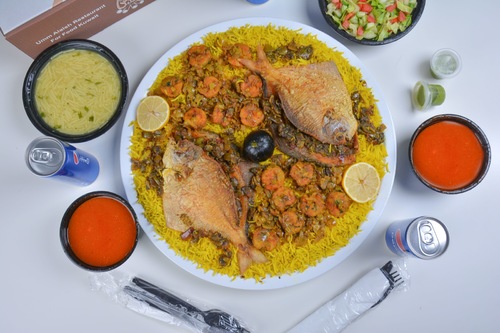 Umm Al 3ish - Zubaidi royal tray 2/3 person - 2zebaidi motabbak with shrimp, 2 vermicelli soup, 1 salad, 3 pepsi