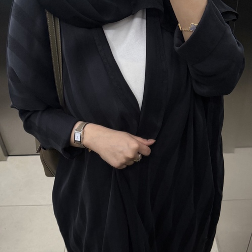 Hr3 black