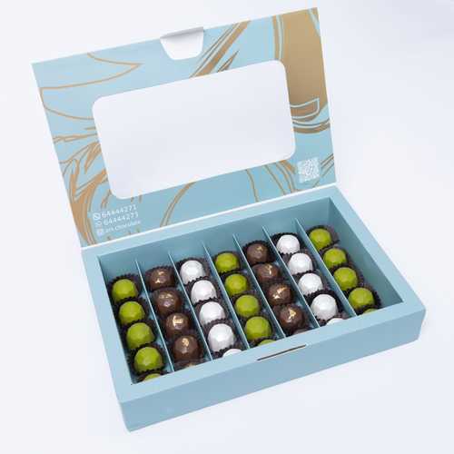 Box 2 - Pistachio,Nutella,feutine,and hazelnut. 420 grams. 42 pcs.