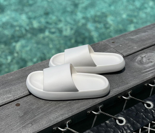 SUMMER SLIPPER - FIT TRUE TO SIZE