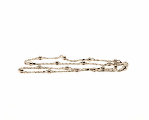 NECKLESS
