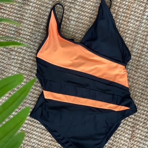 SWIMSUIT - PADDED  FIT TRUE TO SIZE