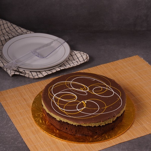 Al Haba cake with pistachio
