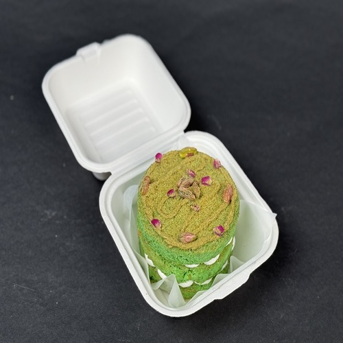 Pistachio mini cake