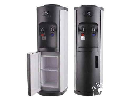 LC hot and cold water dispenser - : Product details - Hot and cold water cooler - Brand: LC - Black Color - It contains two ports - It contains two drawers for storage - Options for obtaining hot water, And cold - Double protection to prevent overheating - Water position: Top loading water gallon - Ideal for offices, clinics and hotels - One year comprehensive warranty + 5 years comprehensive