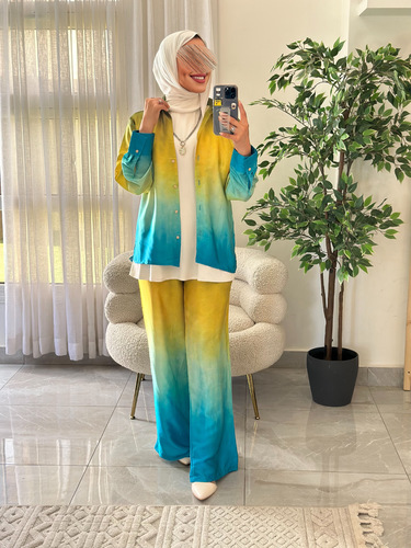 medium bust 110cm waist 82cm