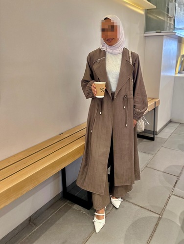 بدله قطعتين