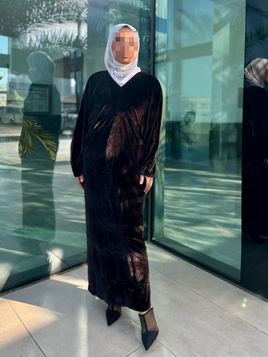 ميديوم  dark brown