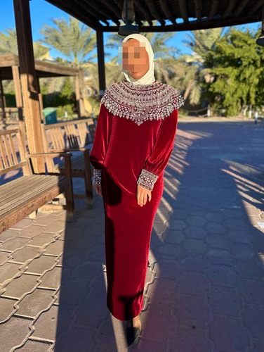 small bust 104 length 136cm