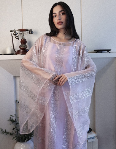 METALLIC ROSE KAFTAN - S SIZE HEIGHT 56 
 To ORDER a specific size and length, please write in the notes box