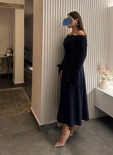 ميد نايت ازرق