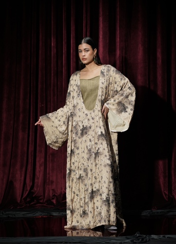 04 - فري سايز طول ٥٨ مشكوك كامل وقطعه داخليه شمواه معفس 
للمقاسات الخاصه يرجى الكتابه في صندوق الملاحظات