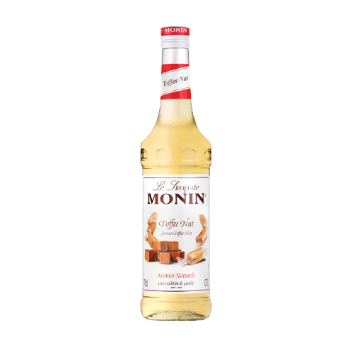 شراب البندق التوفي 700 ML - فرنسا - تم تطوير شراب MONIN Toffee Nut لتلبية الطلب في المملكة المتحدة ، ويقدم حلويات زبدة غنية ونكهات جوز الهند المكاديميا الدافئة. مستوحاة من الحلويات الشهيرة من شركة كواليتي ستريت للحلويات البريطانية ، عبّأت Toffee Nut هذا المزيج الرائع من النكهات. سوف يقدم Toffee Nut syrup الراحة والعصارة الحلوة كأنها نكهة لا تقاوم ، مما يخلق مشروبات حلوى مغرية وأيس كريم مدهش عند استخدامه كعلبة بودنغ راقية