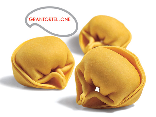 Fresh Frozen Grantortellone with Ricotta / Spinach 3 kg - Italy - Grantortellone stuffed with Ricotta & Spinach