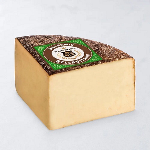 BALSAMIC BELLAVITANO CHEESE (RW) 200g-Usa - The sweetness of balsamic surrounds the nutty flavor of our beloved BellaVitano®. A sweet and savory combination. Taste Notes: Sweet with a hint of nuttiness makes our Balsamic BellaVitano® a bold combination of flavors. The rind is meant to be eaten and is part of the tasting experience!
