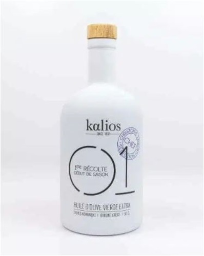KALIOS OLIVE OIL '01' 500 ML - GREECE - It is extra virgin thanks to its perfect acidity level, monovarietal thanks to its production from a single olive variety (Koroneiki), cold extracted to preserve its taste and benefits, and preserved in opaque packaging to protect it from light. With a very low acidity level of less than 0.35%, it ranks among the finest olive oils.