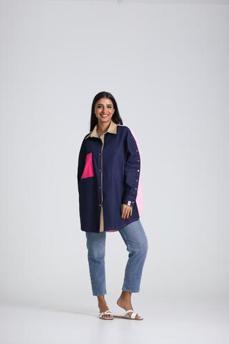 Pattern Denim - Pink - قياس المودل M
_ طول القميص من سايز سمول الى لارج ٣٢ انش ..من سايز اكس لارج الى تربل اكس لارج ٣٤ انش ..اذا حابه طول معين كتبيه بالملاحظات ..
_الخامه  جينز
_دراي كلين فقط
_في حال يوجد قياس خاص يرجى الكتابه بالملاحظة