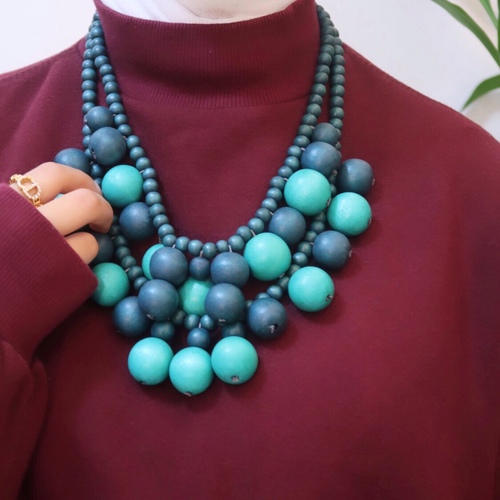 balls beads necklace