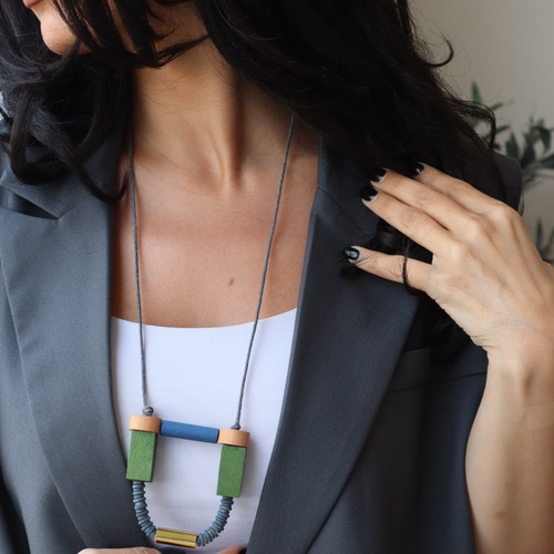 square necklace