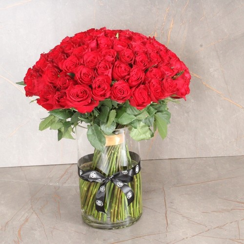 love  vasa 35 - 50 roses clear vasa with  choice flowers