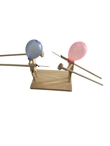 Wooden man fight - Wooden man fight  

 

The box contains 100 balloons  

 

Number of players 2  

 

Age+8