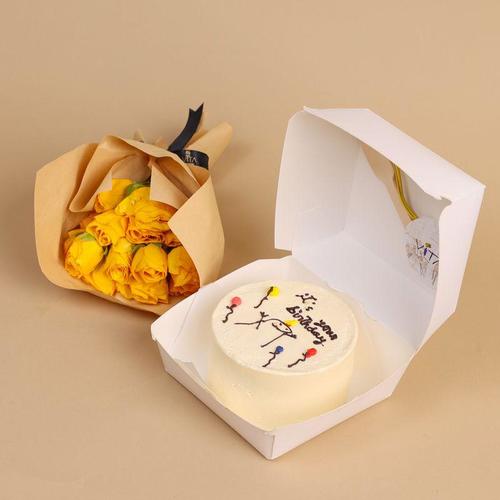 Sage Bento - Vanilla bento cake with a special baby roses mini bouquet