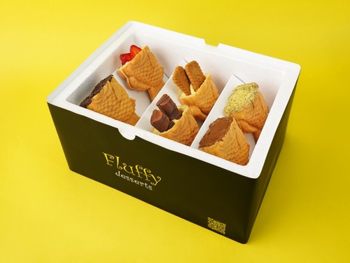 taiyaki box - a 6 flavor of waffle filled with nutella,oreo-nutella, pistachio-nutella, strawberry with custard, biscoff with custard, kinder bueno with custard.