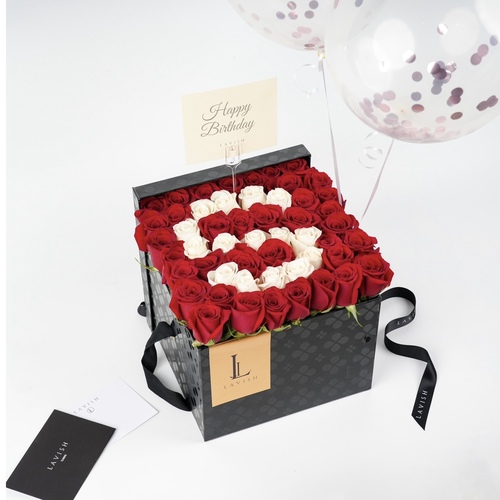 Signature box - Contains 45-55 roses with and .Choose your letter and color!