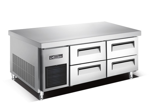 1.5m 4drawers under counter chiller stove base #896 - 1.5m 4drawers under counter chiller stove base
220V50HZ, 0~+10℃，
Power   280 w
size: 1500*760*600mm
air cooling
S/S304 for in and out, normal white rack
Cubigel compressor, Gas: R290a,
adjustable standing , Big controller,