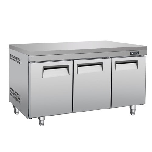 Three door under counter back bar #910 - one door under counter back bar
220V50HZ
+2~+10℃
Power  420 w
size:1800×760×800mm
air cooling
S/S304 for in and out, normal white rack
Cubigel compressor, Gas: R290a,
adjustable standing , Big controller,